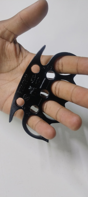 TACTICAL METAL KNUCKLE DUSTERS
